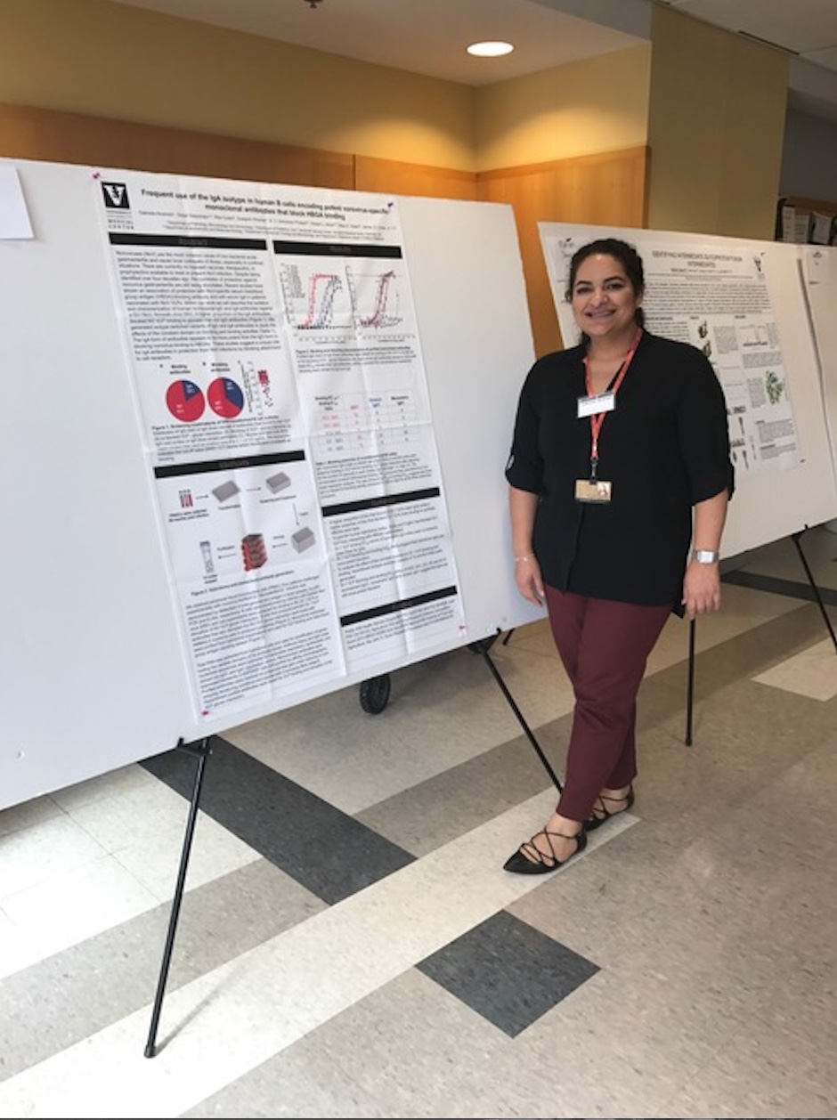 Gaby Alvarado presents an update on her research to symposium attendees