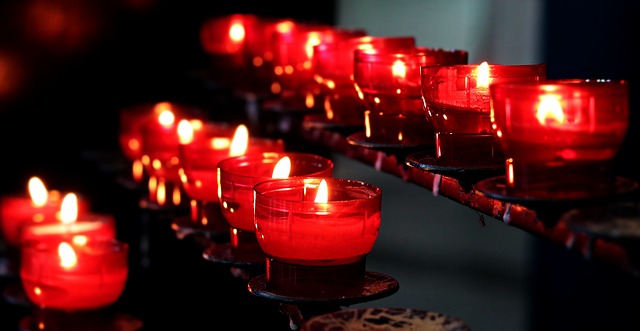 candles-2628473_640
